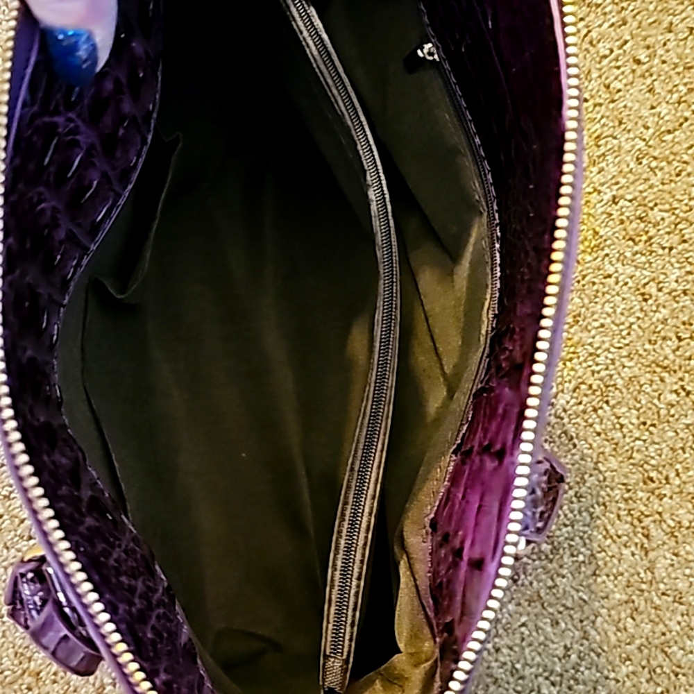 LIKE NEW! Handbag - Picture 12 of 16